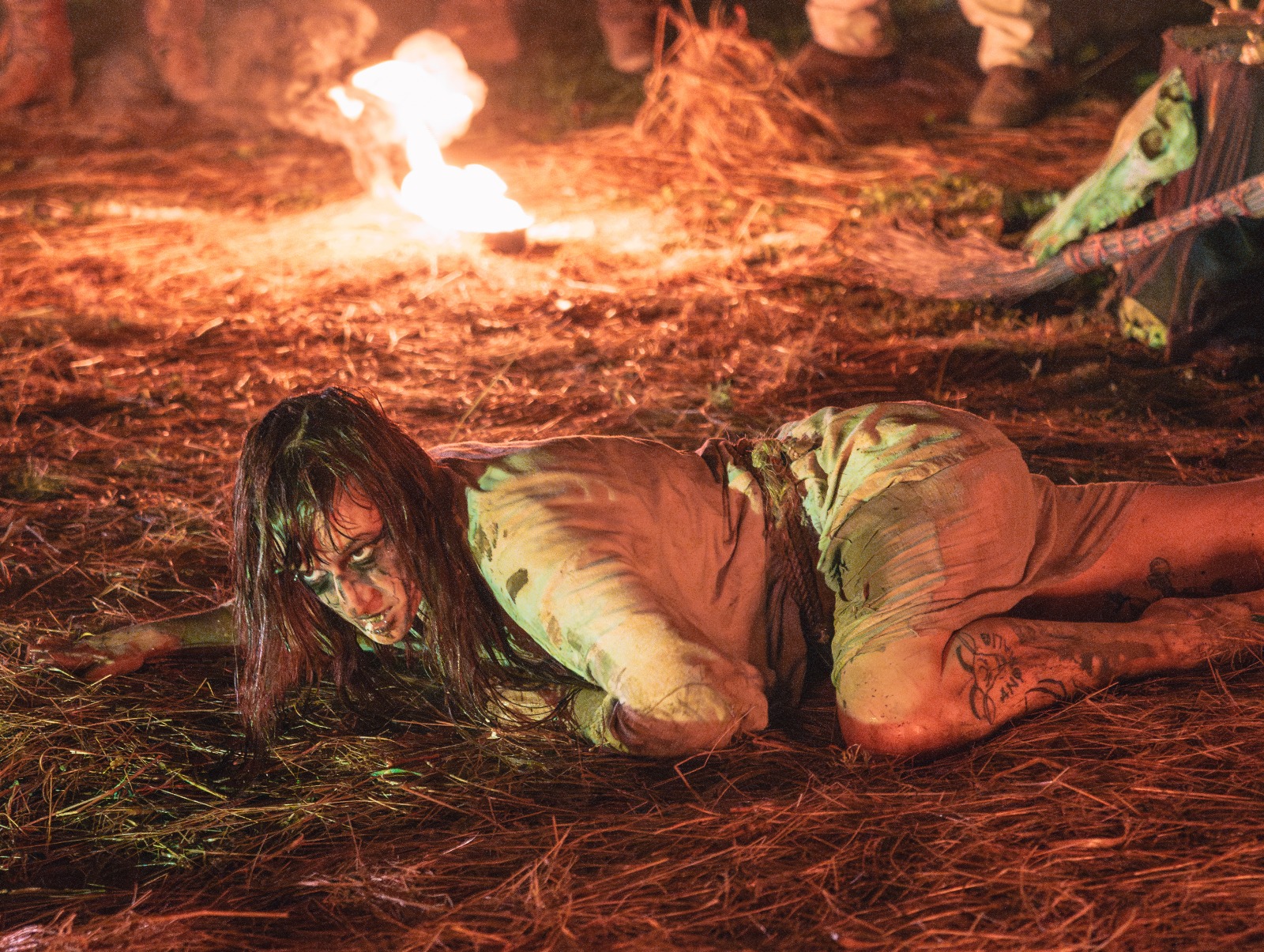 Ritual de fogo dos Ophiussa Fire Theatre no Samhain Fire Fest 2025 em Sintra Portugal